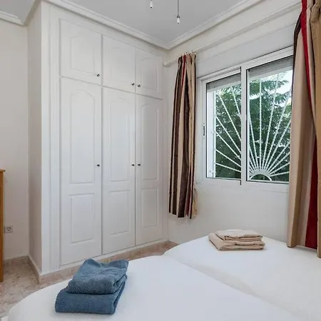 빌라 Altos De La Marquesa Golf By Villas&You 시우다드 케사다